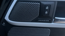 Land Rover Defender 3.0 D250 X-Dynamic HSE 110 5dr Auto Diesel Estate